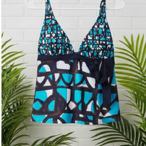 DKNY SWIM top size small halter style tankini * - Picture 2 of 6